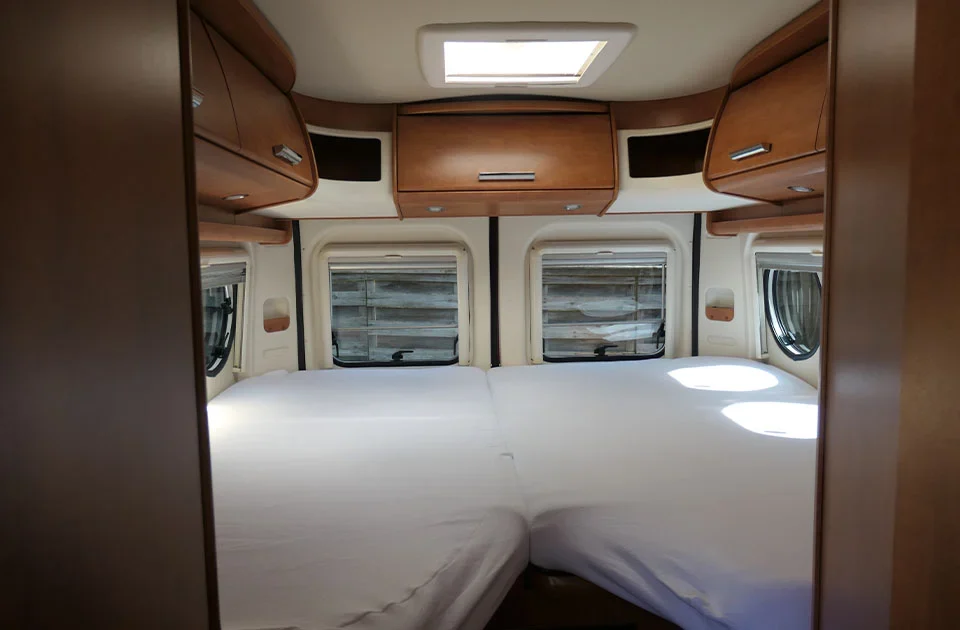 campermalibu_bed